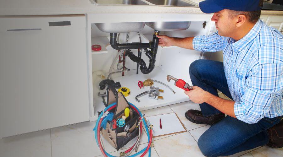 Professional water heater repair in Manchaca, TX
